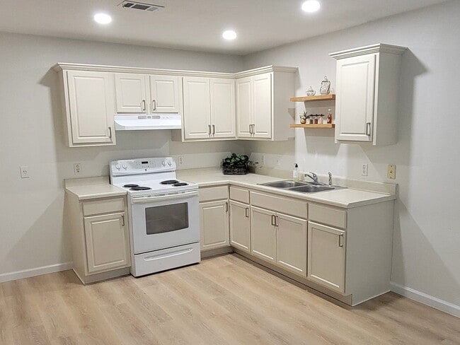 Photo - 4915 Fortuna Pl House