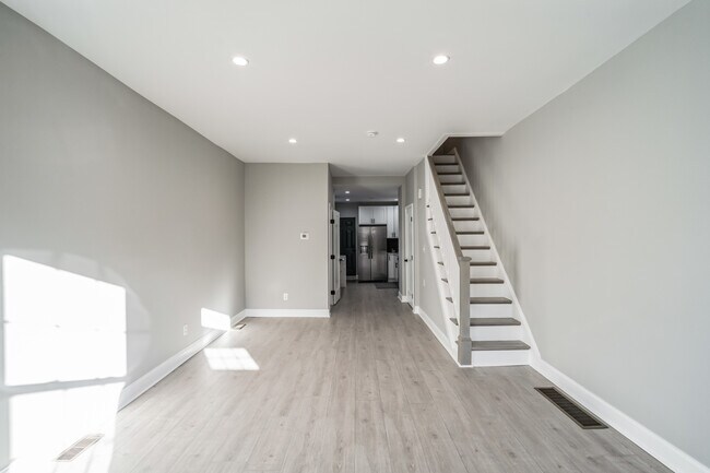 Building Photo - 1439 N 30th St