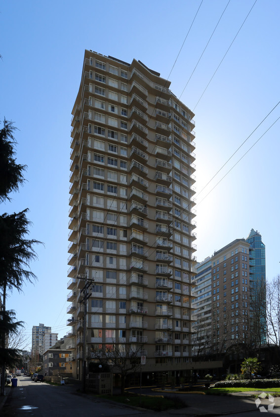 Building Photo - Pacific Sands