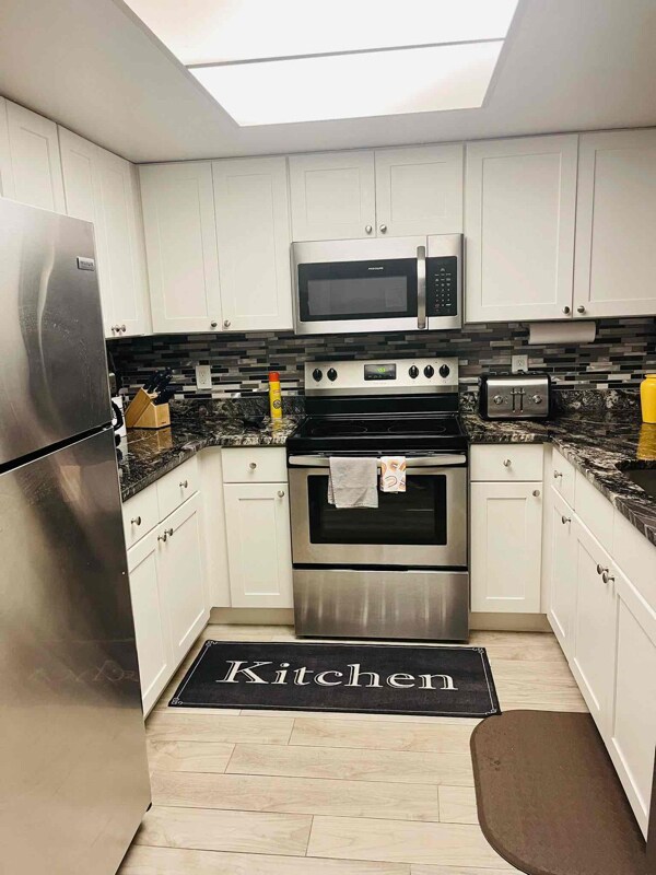 Foto del edificio - 2794 Rhonda Ln