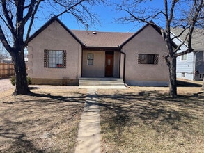 Building Photo - 353 N Raynolds Ave