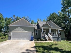 Building Photo - 103 Angler Dr