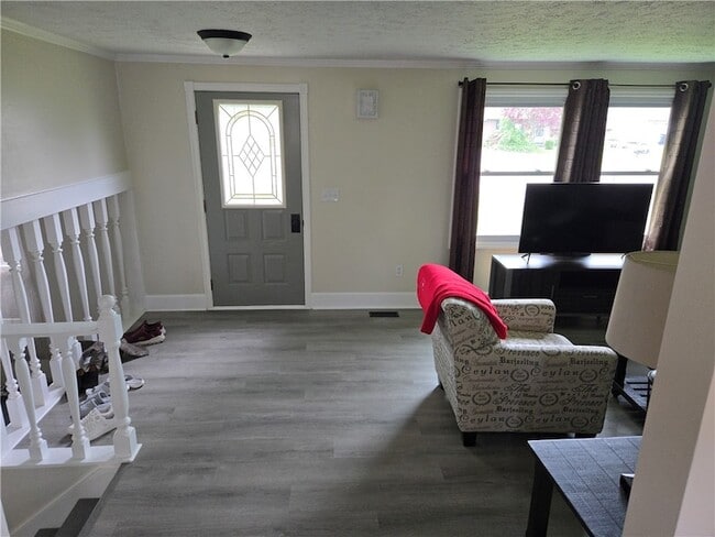 Building Photo - 103 Virginia Manor Rd