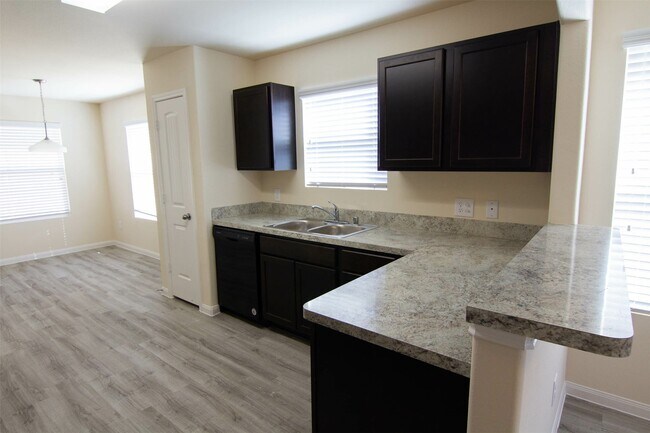 Foto del edificio - 8518 Middleton Oaks Cir