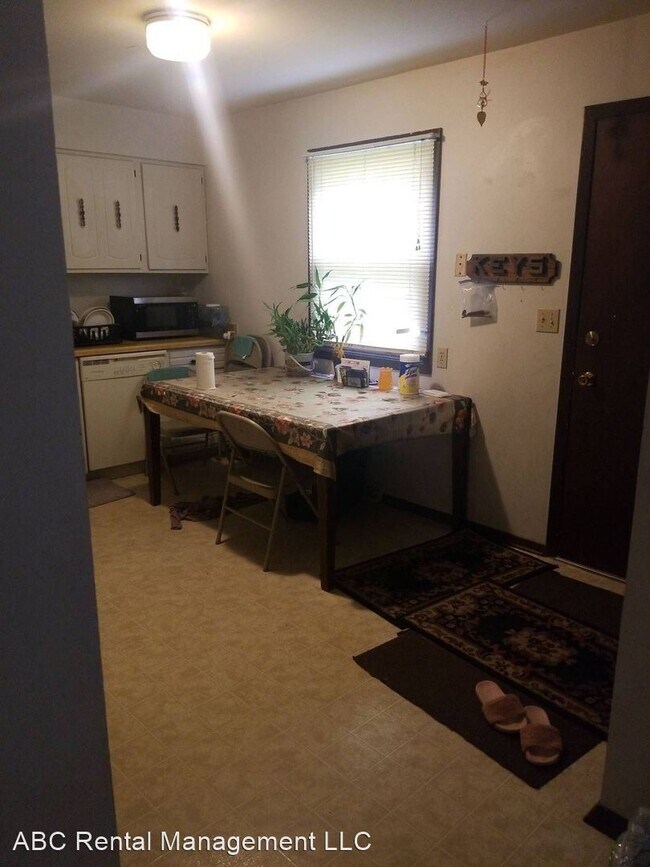 Foto del edificio - 607-609-609 Gilbert St
