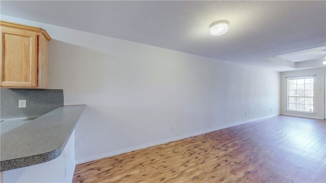 Building Photo - 1005 Crepe Myrtle Ct