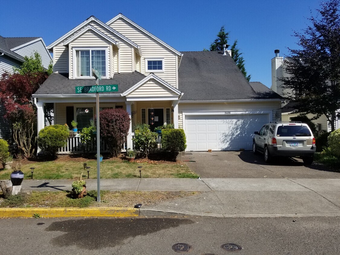 Foto principal - 15496 SE Bradford