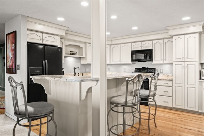 Foto del edificio - 1001 Marina Dr