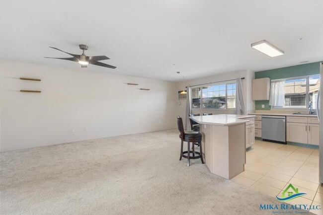 Building Photo - 91-1247-1247 Kamaaha Ave