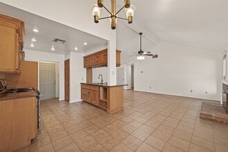 Building Photo - 2510 Old Fort Rd