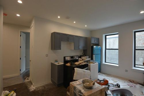 Foto del edificio - 621 Rutland Rd