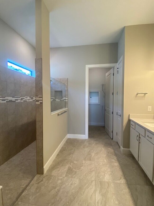 Building Photo - 14536 Eagle Branch Dr