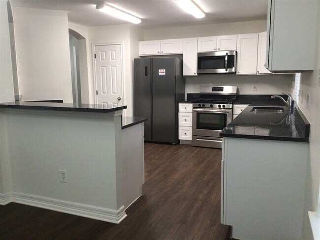 Foto del edificio - 16303 Mango Ridge Ct