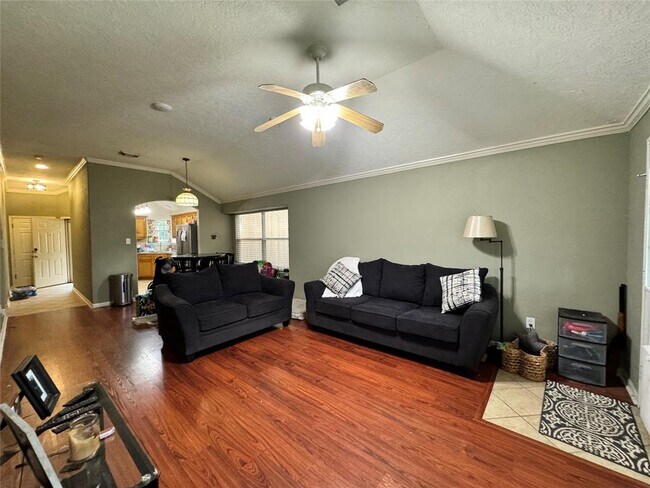 Building Photo - 24311 Silver Maple Dr