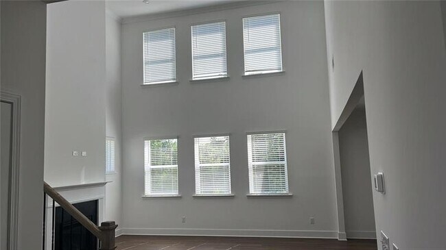 Foto del edificio - 3403 Dover Run Ln