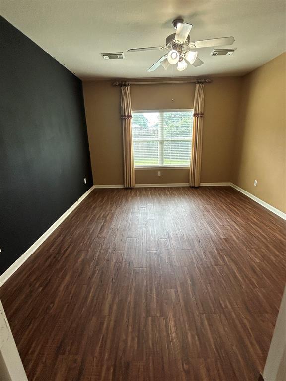 Foto del edificio - 6330 Lost Timber Ln
