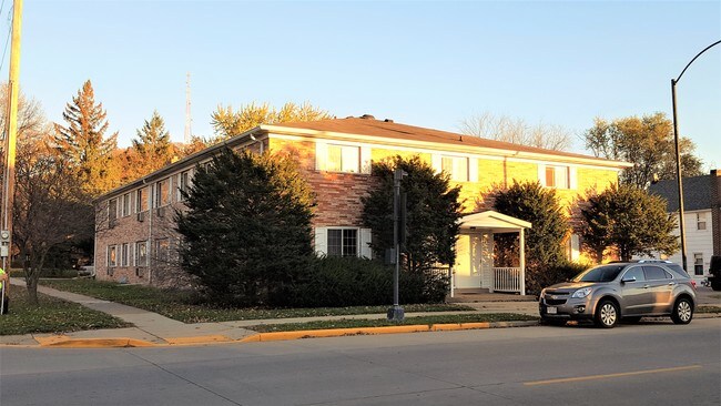Foto del edificio - Carriage House Apts