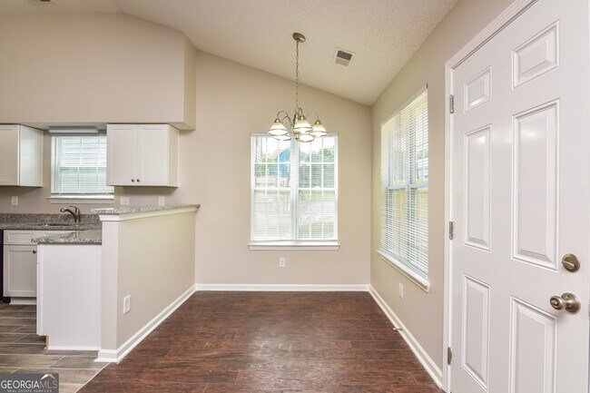 Building Photo - 1127 E Briar Gate Ct