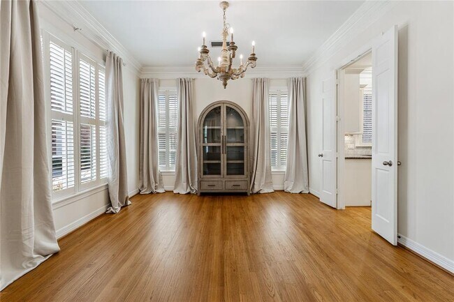 Foto del edificio - 735 Highgrove Park