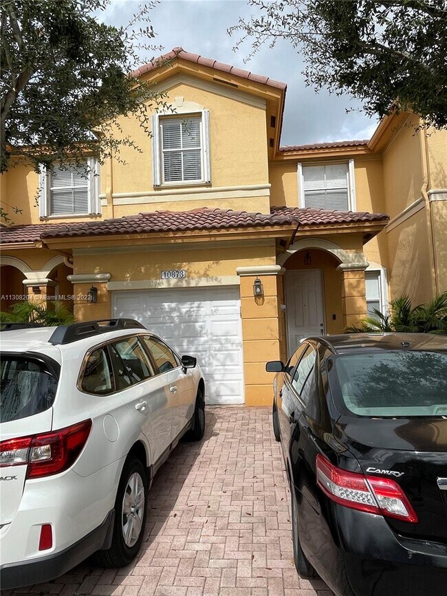 Foto del edificio - 10873 NW 79th St  10873 Doral Fl 33178