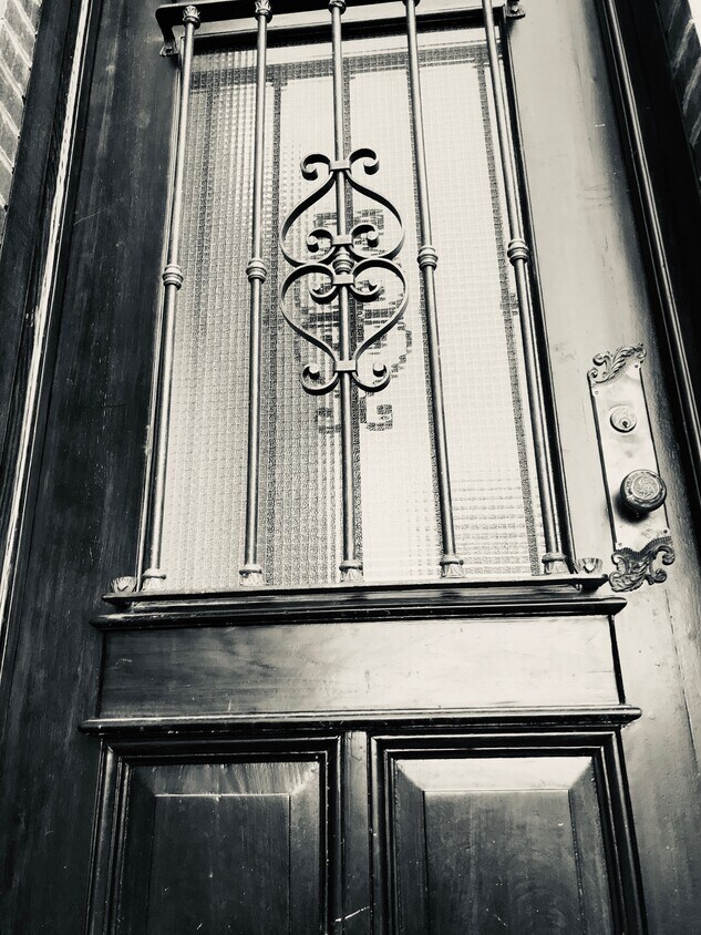 Primary Photo - 709 New York Ave