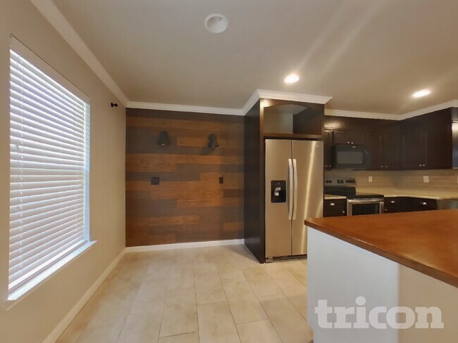 Building Photo - 12632 Shady Cedar Dr