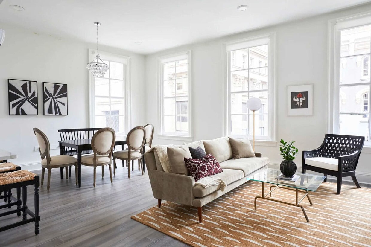 Primary Photo - 800 Gravier St