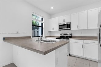 Building Photo - 28716 SW 134th Ct