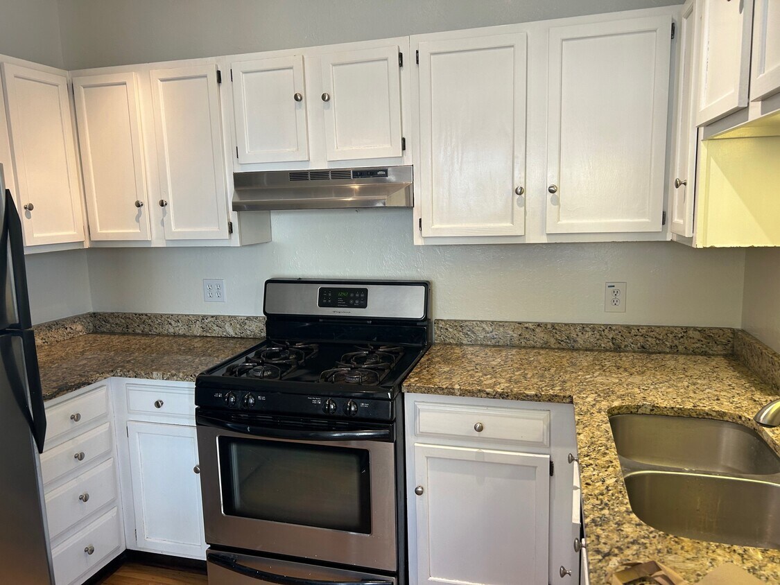 Modern Kitchen - 2432 Stevens Ave