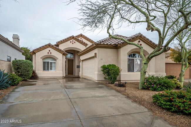 Building Photo - 4605 N Clear Creek Dr
