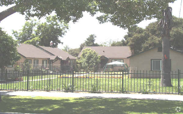 Primary Photo - 1525-1535 El Sereno Ave