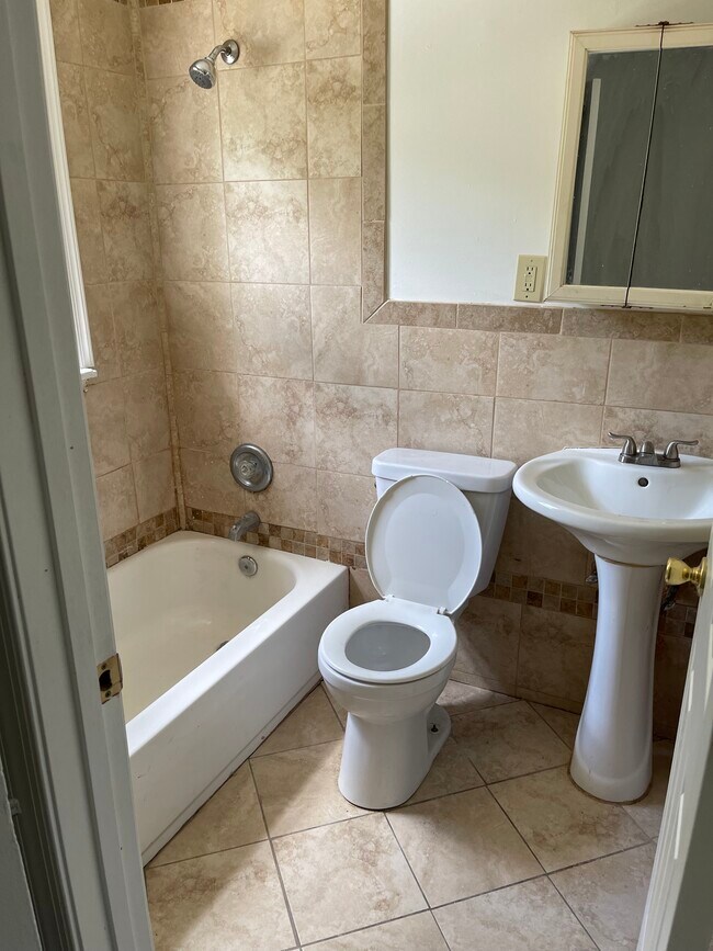 Bathroom - 4527 Fairfax Rd