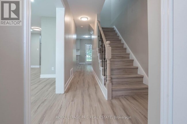 Building Photo - 33 Glenmore Crescent