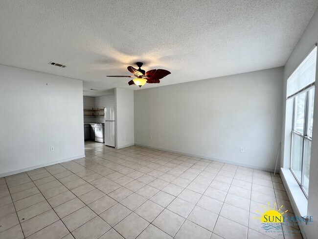 Foto del edificio - Updated 2 Bedroom Townhouse in Fort Walton!