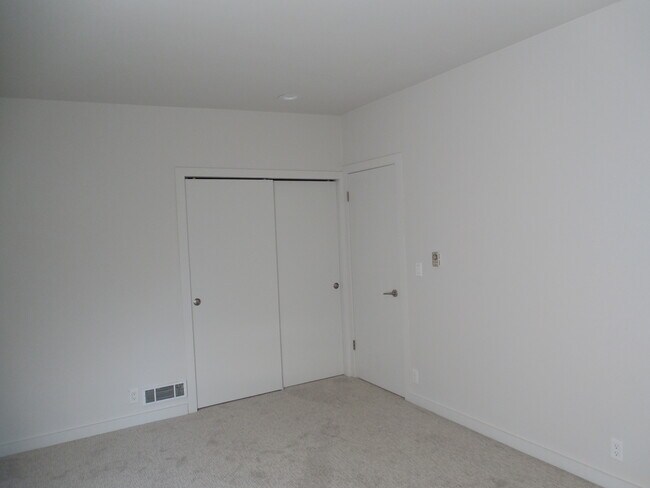 Bedroom - 1415 2nd Ave N
