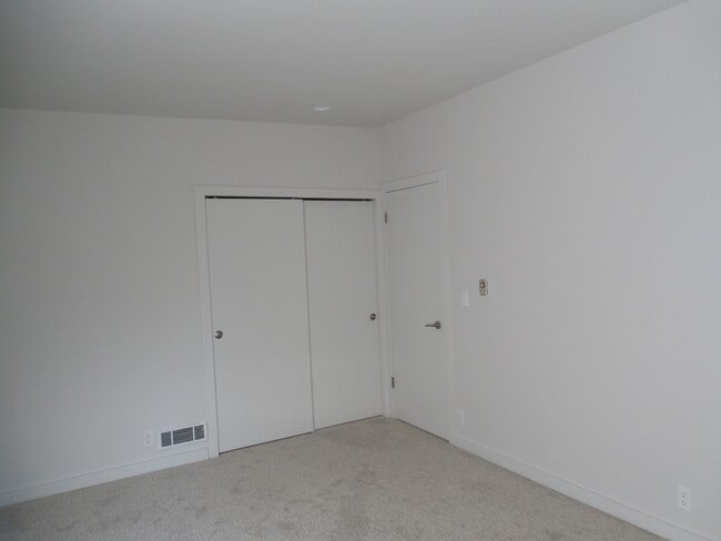 Bedroom - 1415 2nd Ave N