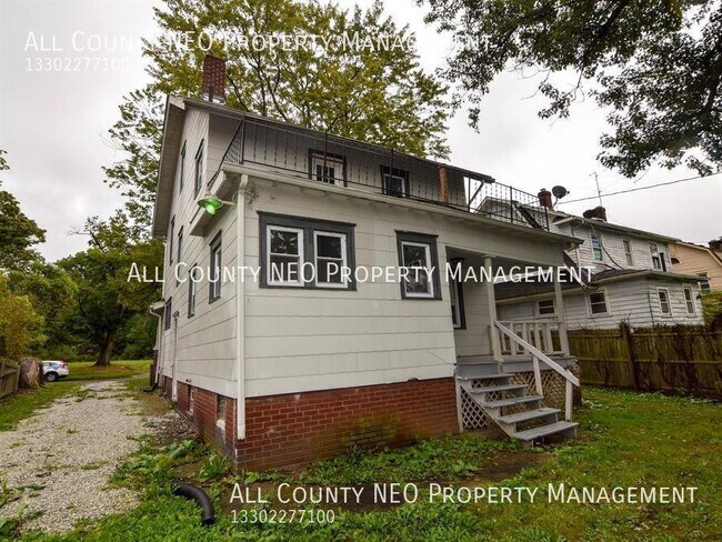 Foto del edificio - 321 Grace Ave