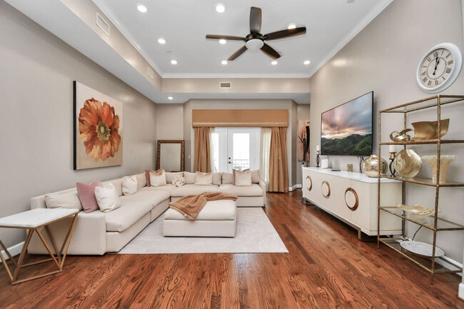 Building Photo - 3706 Sherman St