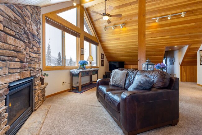 Foto del edificio - 237 Hamilton Ln