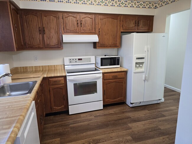Building Photo - 7004 Arbor Dr