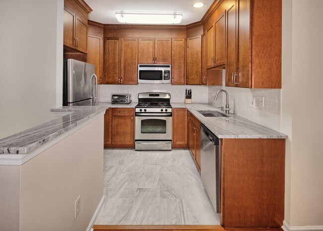Building Photo - 363 Oswego Ct