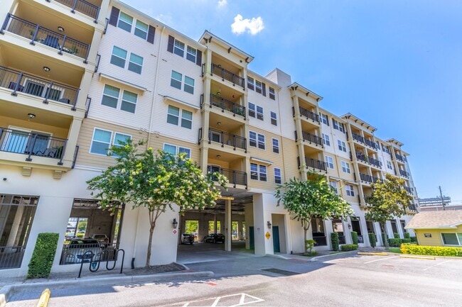Exterior Building - Richey Woods Senior Living