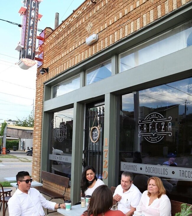 Building Photo - 1111 Edwards St