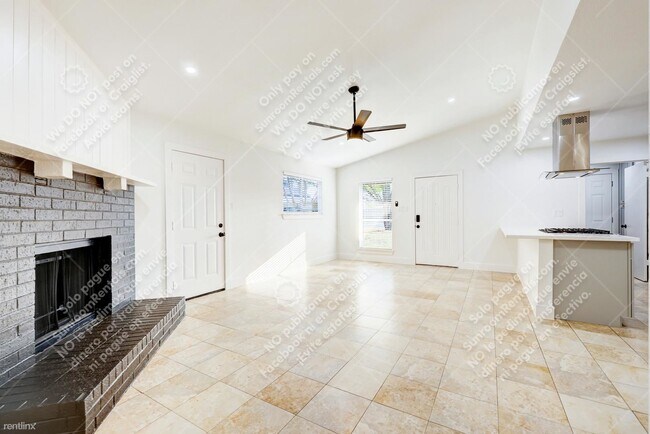 Foto del edificio - 2 br, 1 bath Duplex - 11411 Ptarmigan Dr A A