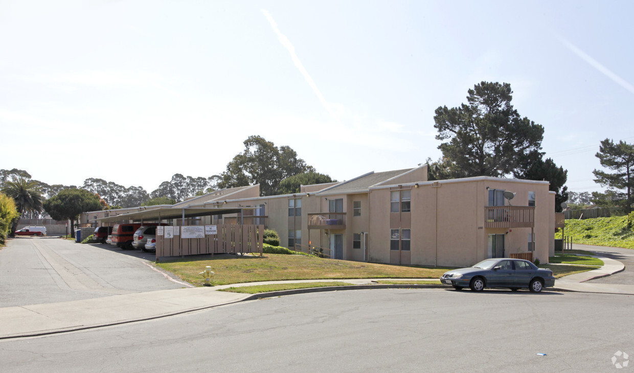 Primary Photo - Parkside Manor