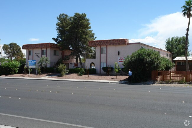 Foto del edificio - Harmon Park Villas