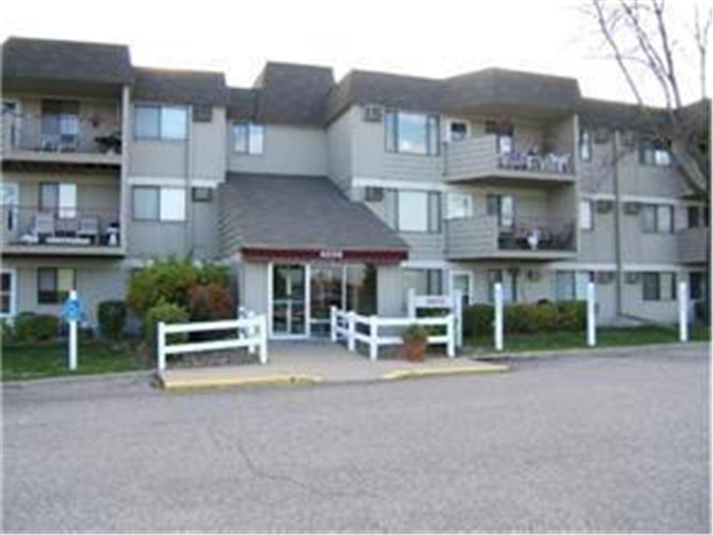 Foto del edificio - 4009 Heritage Hills Dr