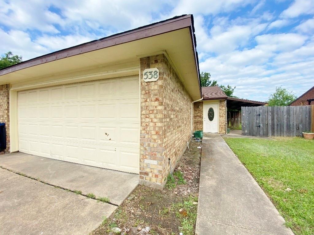 Primary Photo - 538 Canary Ln