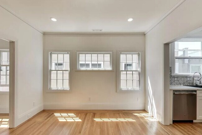 Foto del edificio - 2720 College Ave