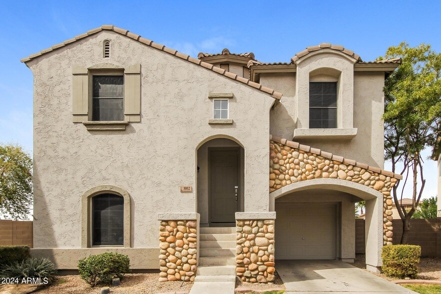 Foto principal - 3002 S 101st Ln